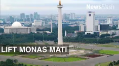 Setelah bersabar menunggu, puluhan pengunjung akhirnya dapat turun dari Puncak Monas Seorang pengunjung Puncak Monas, Aldo, menuturkan bahwa dia dan keluarganya berhasil turun setelah satu setengah jam terjebak di Puncak Monas.