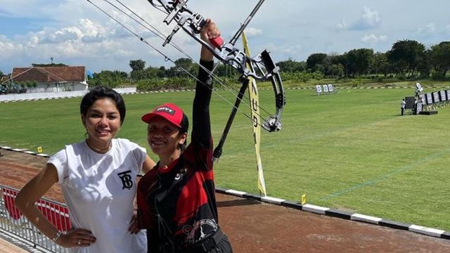 6 Potret Loly Anak Nikita Mirzani Ikut Kejuaraan Panahan Internasional