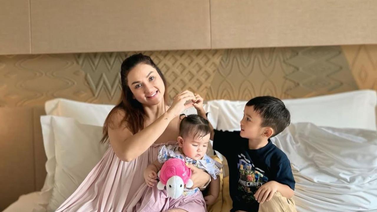 5 Potret Tengku Dewi Putri Pasca Cerai dari Andrew Andika, Tampil Lebih Cantik dan Percaya Diri