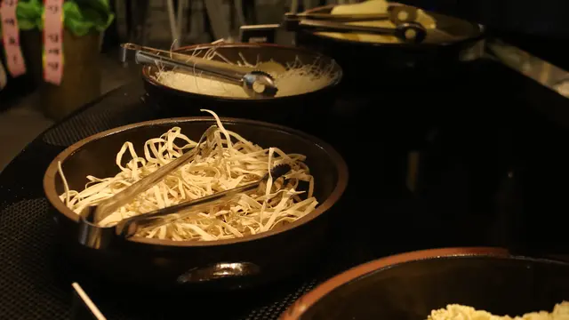 Menikmati Tteobokki Sebagai Kuliner Korea All You Can Eat dengan Cara Prasmanan