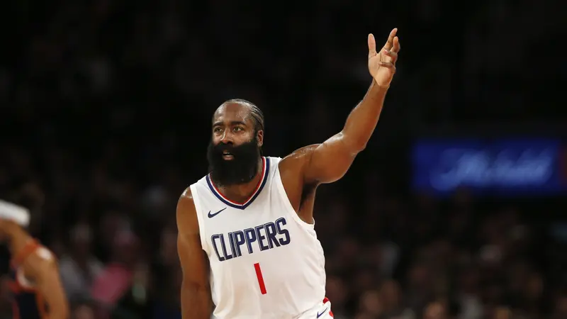 Aksi James Harden bersama Los Angeles Clippers di NBA