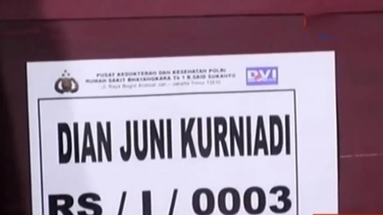 VIDEO: Jenazah Terduga Teroris Dian Dibawa Pulang Keluarga