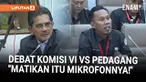 Komisi VI Dewan Perwakilan Rakyat (DPR) menggelar rapat dengar pendapat umum dengan aliansi pedagang pakaian bekas Indonesia (APPBI) dan pedagang pakaian bekas dan makanan Gede Bage di Gedung DPR, Jakarta,Selasa (2/12).