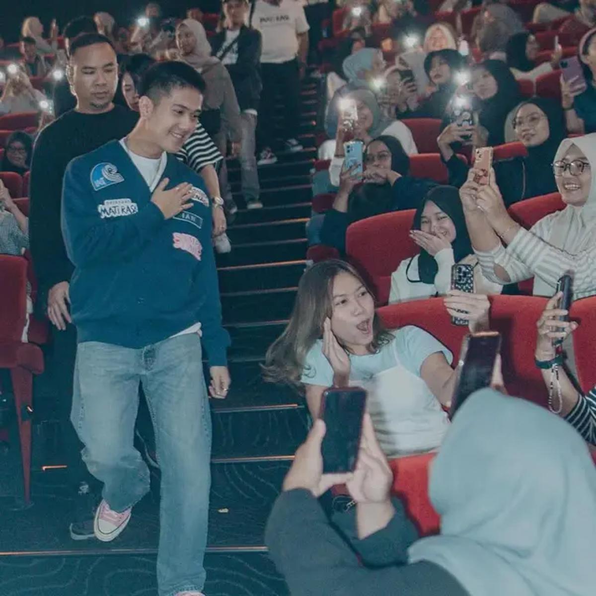 Potret Iqbaal Ramadhan di Promo Film Perayaan Mati Rasa (Sumber: Instagram/iqbaal.e)