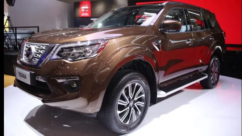 Nissan Terra 2018