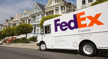 FedEx Corp akan membeli perusahaan logistik asal Belanda TNT Express senilai 4,4 miliar euro atau setara Rp 62,3 triliun.