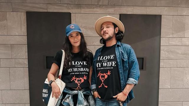 Potret ramon y tungka dengan istri yang jarang tersorot media. (credit:instagram.com/ramonytungka)