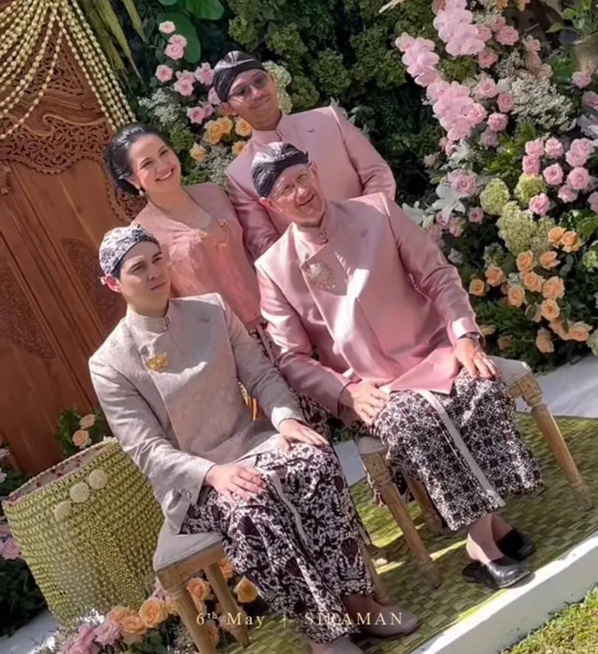 Potret Gagah Maxime Bouttier Calon Suami Luna Maya Kenakan Beskap saat Siraman dan Sungkeman