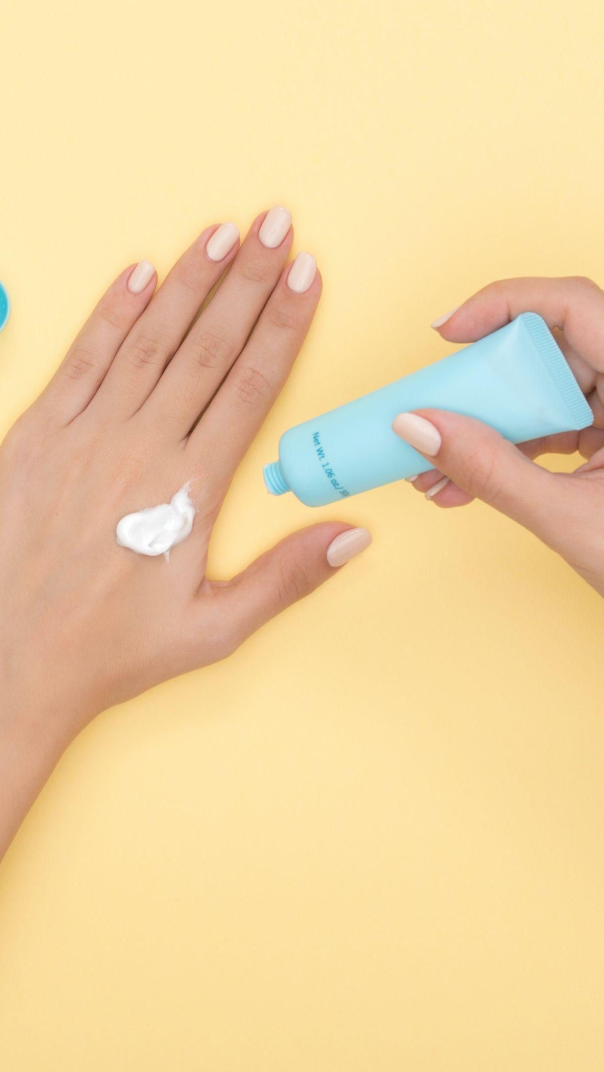 4.&nbsp;Utamakan Physical Sunscreen untuk Perlindungan Kulit<br>