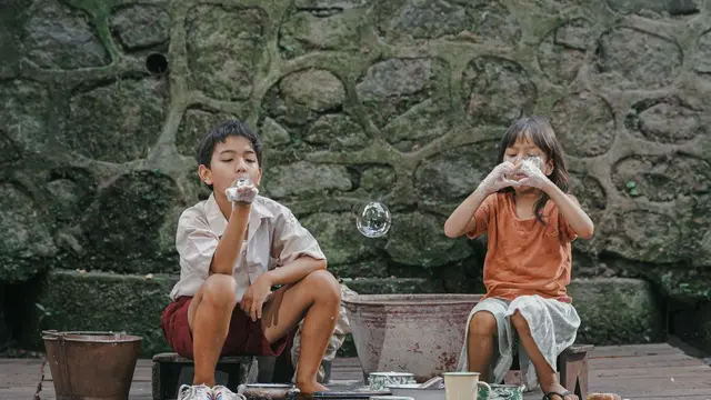 Salah satu adegan film Children of Heaven. (Foto: Dok. MD Pictures)