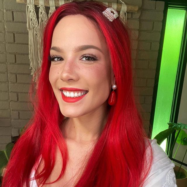 Halsey Tertembak Peluru Karet Saat Ikut Unjuk Rasa Black Lives Matter Di As Showbiz Liputan6 Com