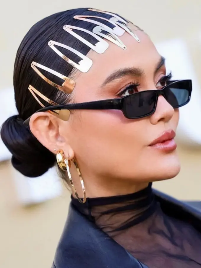 Gaya Rambut Agnez Mo di Gold Gala Curi Perhatian