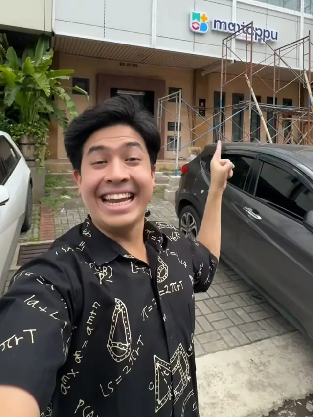 Jerome Polin Spill Progres Renovasi Kantor Bimbel Mantappu Academy (credit: https://www.instagram.com/jeromepolin/)