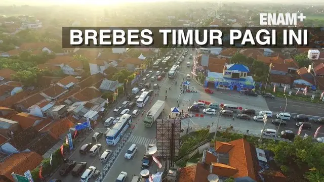 Hingga H-2 Lebaran, kemacetan masih terjadi di Pantura selepas pintu tol Brebes Timur. Kendaraan hanya bisa melaju dengan kecepatan 0-5 km/jam.