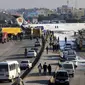 Pesawat penumpang Iran keluar dari landasan saat akan mendarat di Kota Bandar-e Mahshahr, Iran (27/1/2020).  (Mohammad Zarei/ISNA via AP)