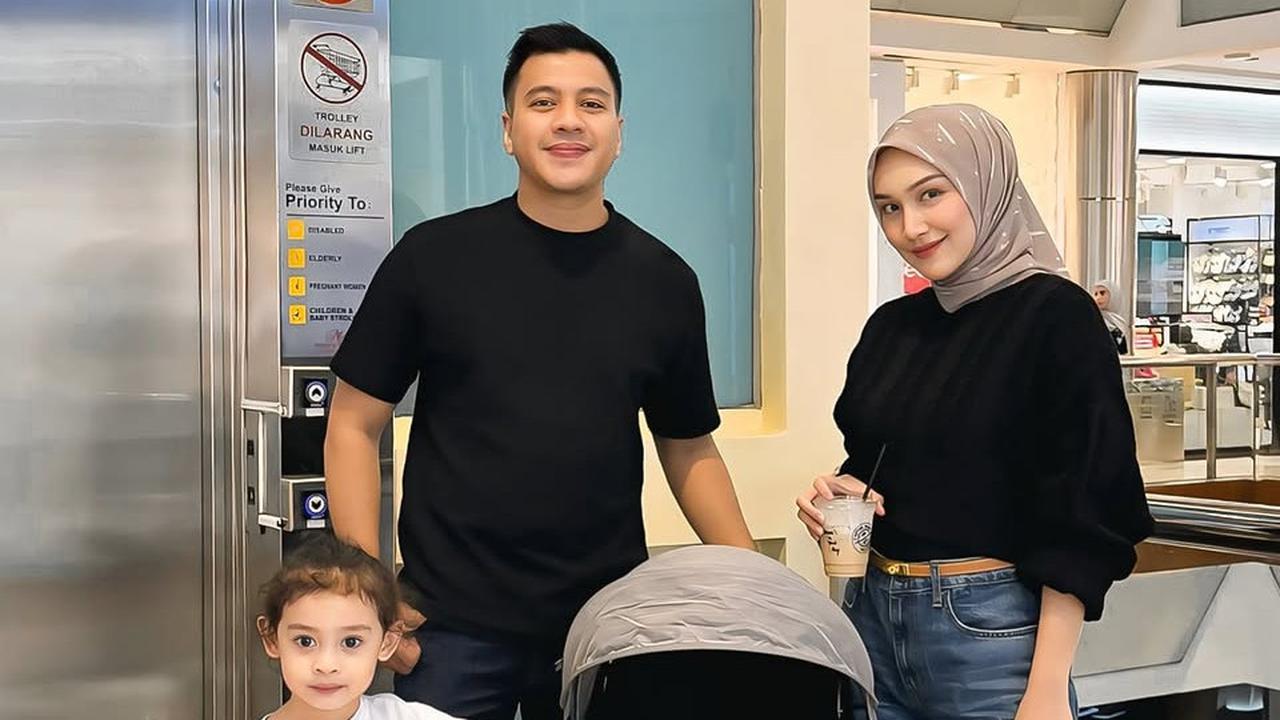 7 Potret Terkini Melody Prima Setelah Menikah Lagi, Terlihat Makin Cantik dan Auranya Kian Bersinar