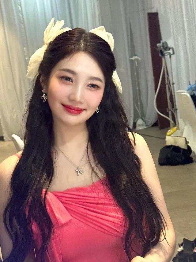 Joy Red Velvet