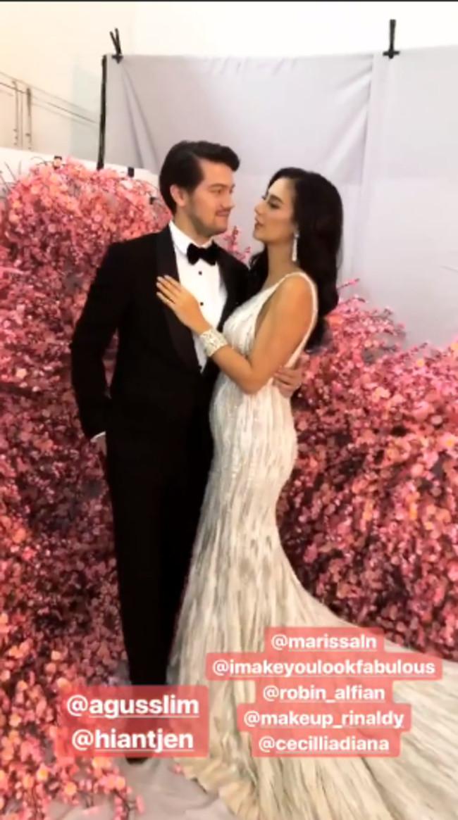 Marissa Nasution melakukan sesi foto prewedding dengan menggunakan 4 look (instagram/carendelano)