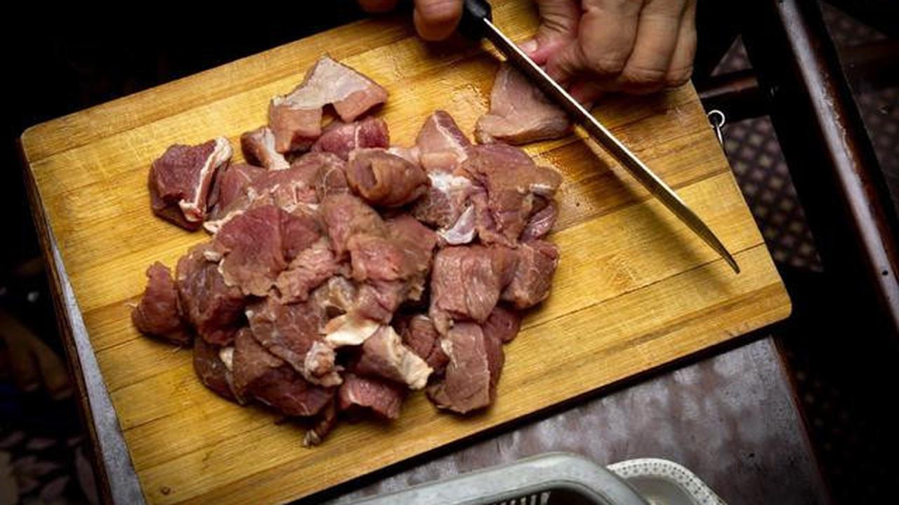 Tips Memasak Daging Sapi agar Empuk, Bernutrisi, dan Tidak Bau ala Profesional