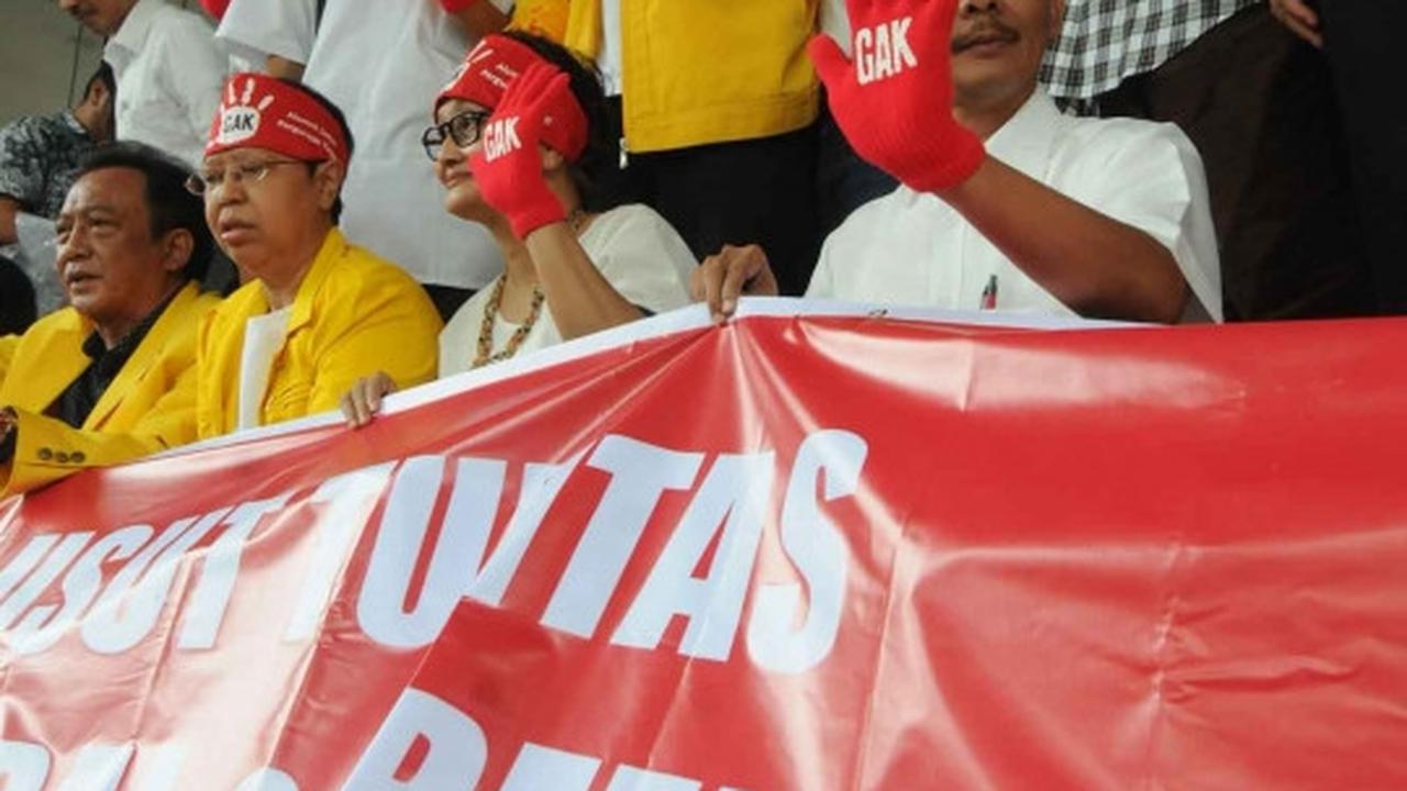 Aktivis antikorupsi desak KPK usut kasus Petral dan Freeport