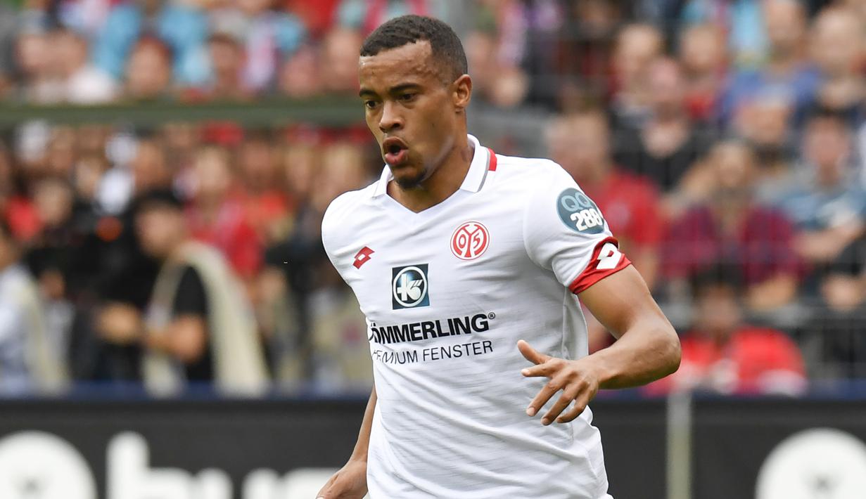 4. Robin Quaison (Mainz) - 12 gol dan 2 assists. (AFP/Thomas Kienzle)