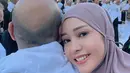 "Tetap menjadi suami yang menyenangkan dan lucu seperti biasa ya suamiku," pintanya. "Terimakasih selalu menjadikan aku RATU mu," lanjut Maia. [Foto: Instagram/maiaestiantyreal]