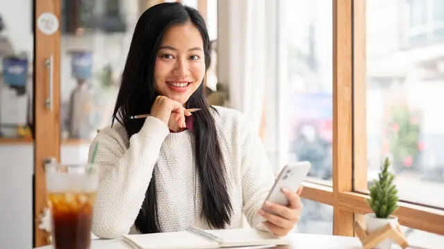 wanita january tentang sisi menawan