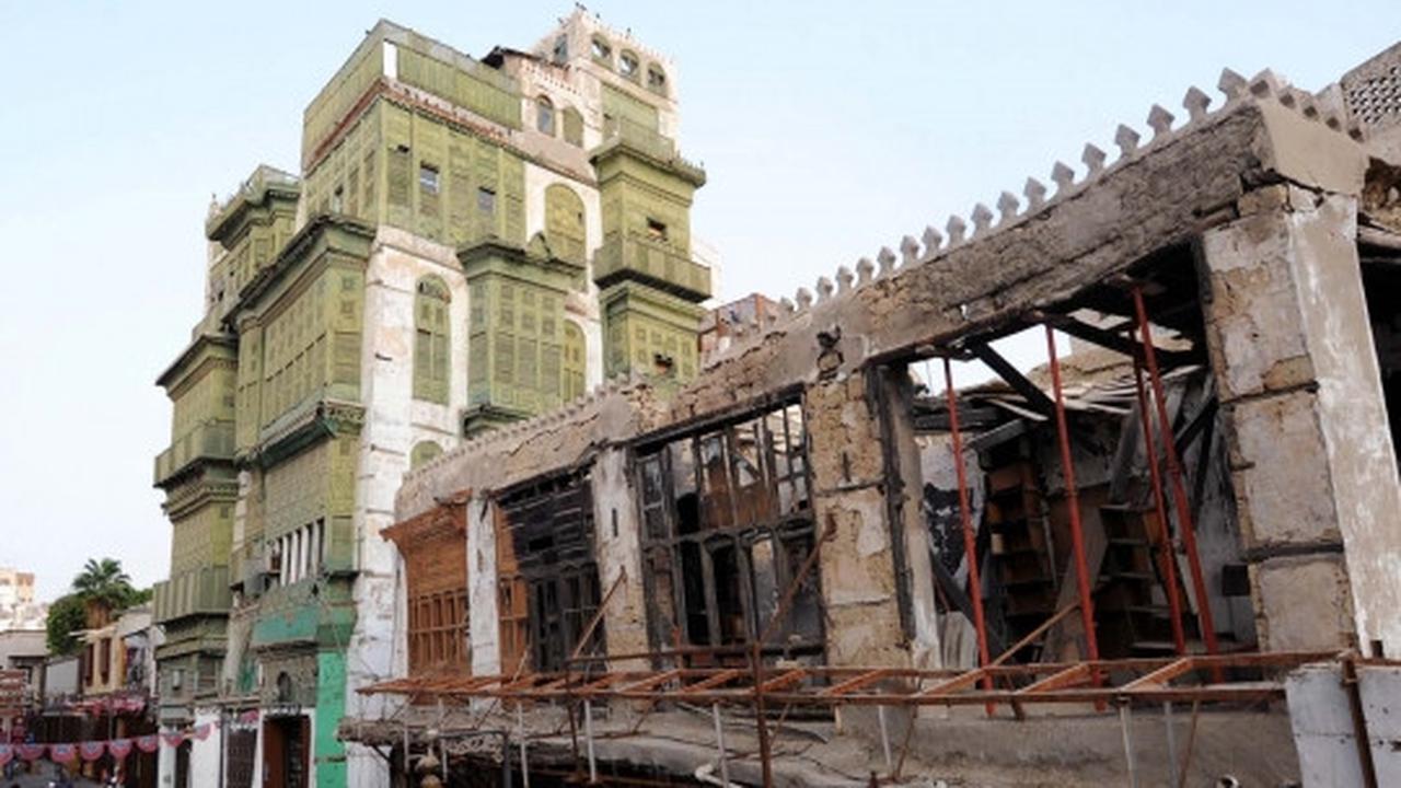 Jalan-jalan melihat hunian kuno di sudut kota Jeddah