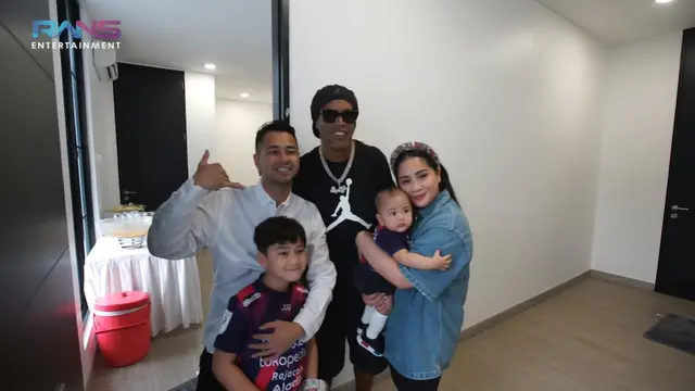 [Fimela] Raffi Ahmad dan Ronaldinho