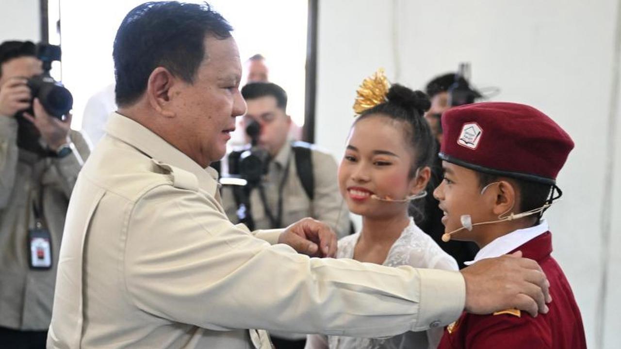 Presiden Prabowo Dengarkan Aspirasi Siswa Sekolah Rakyat di Tabanan, Soroti Manfaat Pendidikan