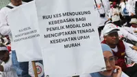 Aksi damai menolak RUU Kesehatan Omnibuslaw ini melibatkan lima organisasi profesi. (Liputan6.com/Herman Zakharia)