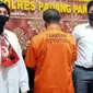 Guru penyuka sesama jenis cabuli siswa di Padang Panjang. (Dok Polres Padang Panjang)