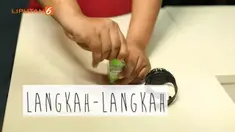 Dengan bermodal minyak kayu putih dan kain lap, jam kotor anda akan menjadi kinclong kembali.