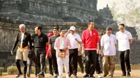 Presiden Jokowi bersama sejumlah pejabat menyambangi kawasan Candi Borobudur, Magelang, Jawa Tengah. (Istimewa)