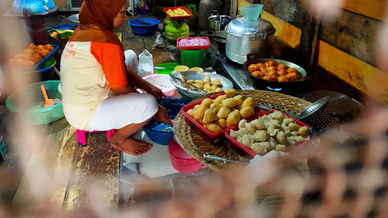 Menyantap Aneka Pempek Palembang Berbahan Ikan Dijamin Bikin Ketagihan