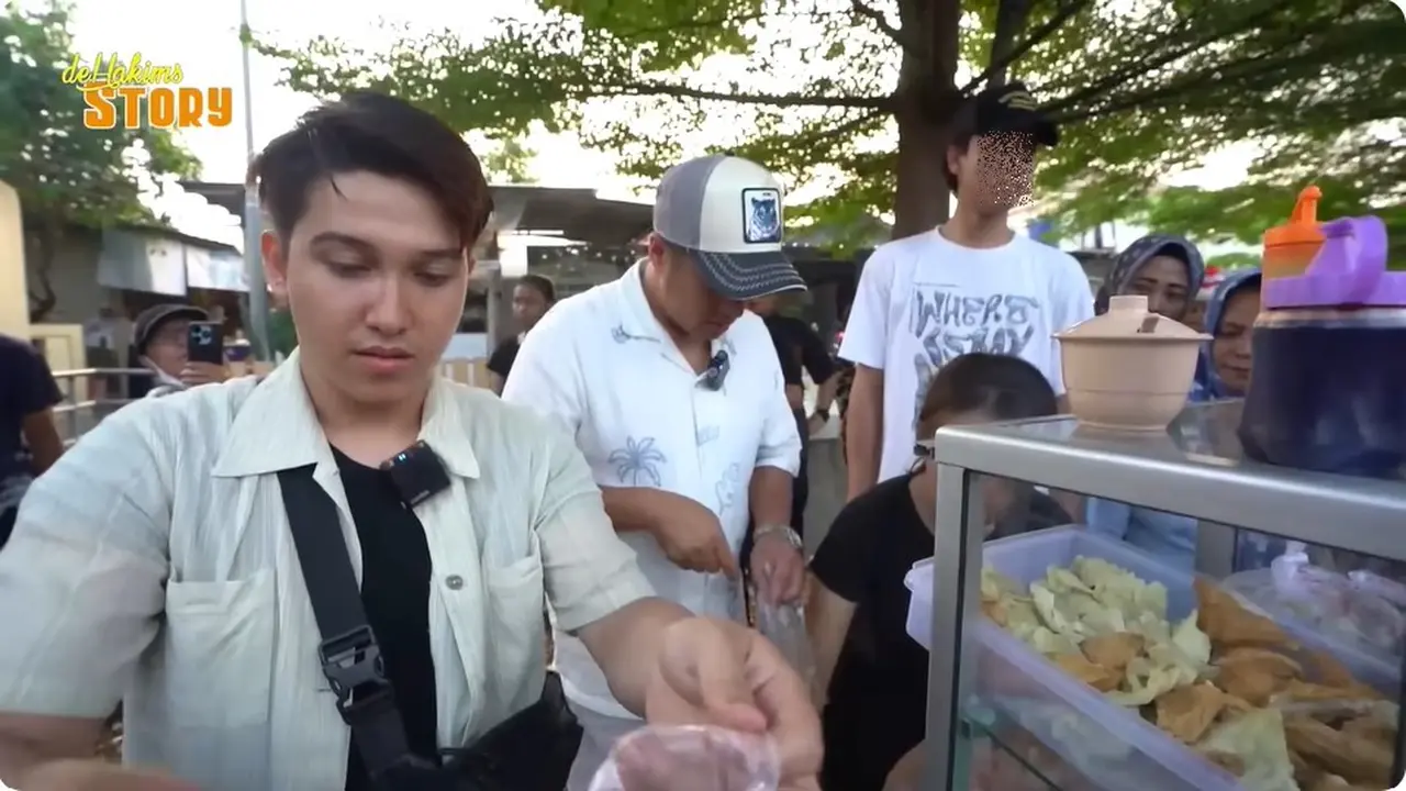 6 Potret Model Gerobak Jualan Bakso Cilok Artis Sidik Eduard, Simpel dan Rapi