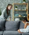 Tidak semua trauma keluarga terlihat jelas dalam bentuk kekerasan besar (Sumber: Pexels.com)