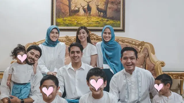 Adik Mantap Berhijab, Ini 6 Potret Alyssa dan Annissa Soebandono saat Kenakan Hijab