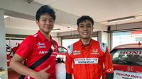 Avila Bahar (kanan) dan Naufal dari Honda Racing Indonesia (istimewa)