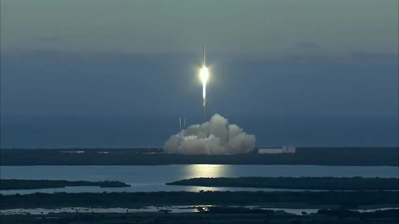 Saksikan Peluncuran Satelit DSCOVR Milik NASA
