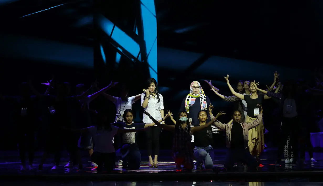 Malam puncak HUT SCTV ke-26 ini akan berbeda lantaran tata pencahayaannya menggunakan lampu teknologi LED Kinetic Sphere. Teknologi ini merupakan pertama kalinya ditampilkan di industri hiburan tanah air. (Galih W. Satria/Bintang.com)