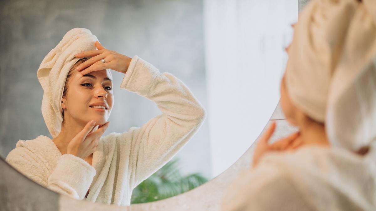5 Tips Skincare Routine untuk Menjaga Kulit Tetap Sehat saat Cuaca Panas