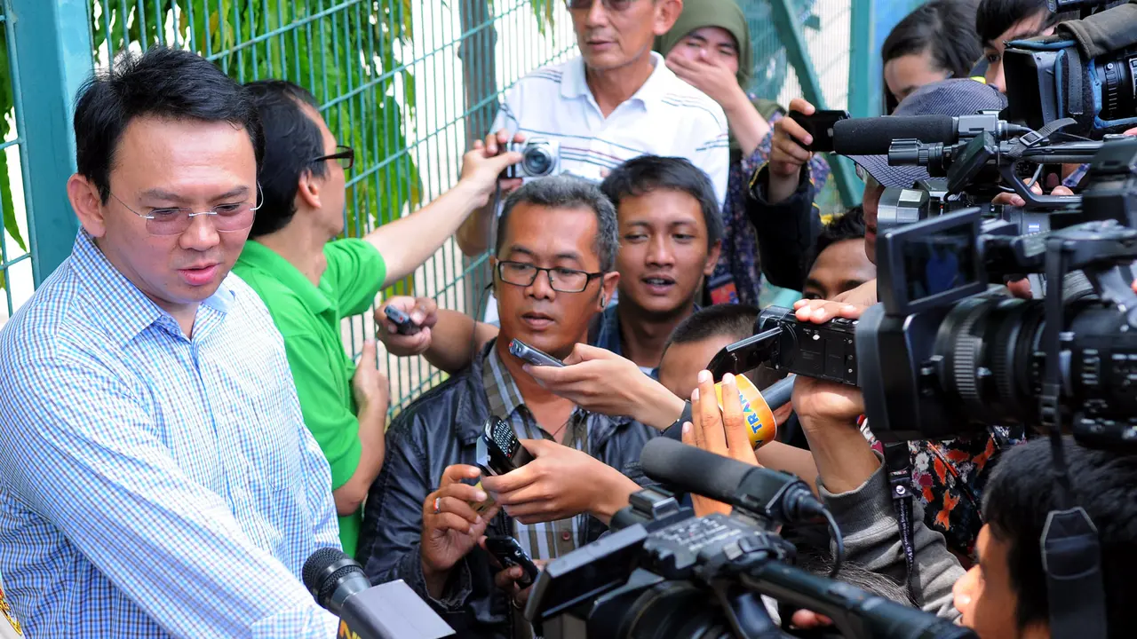 Ahok Ingin Penumpang Bus Transjakarta Serasa Naik Sedan