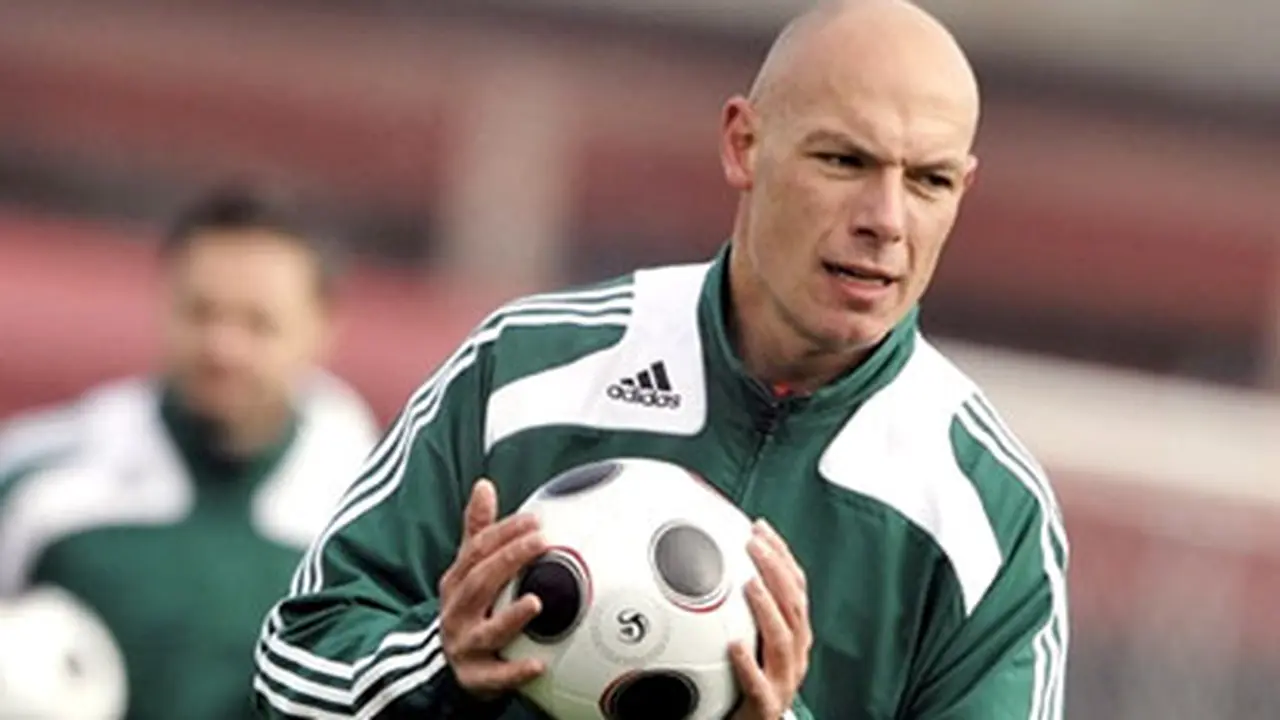 Howard Webb (© AFP 2008)