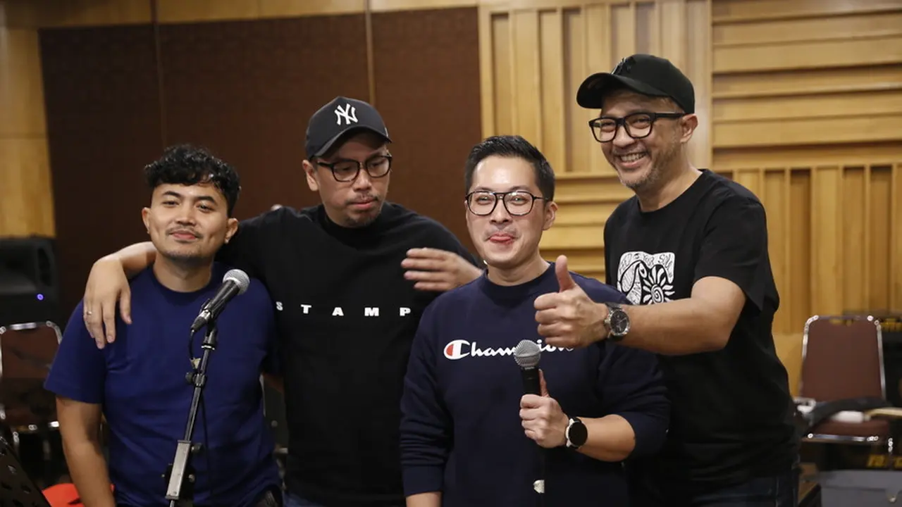 Sammy Simorangkir dan Kerispatih latihan