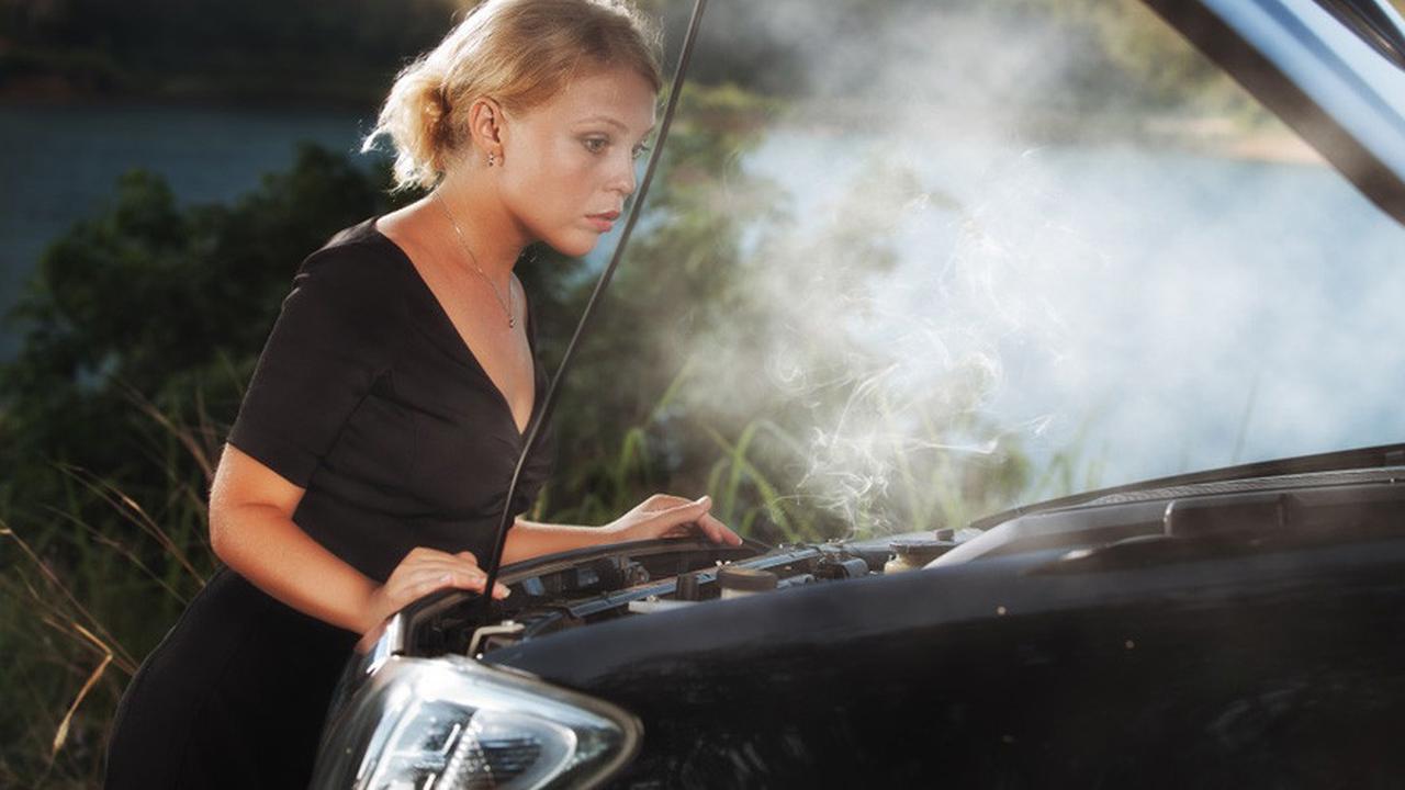 Kenali Penyebab Radiator Bocor Penyebab Overheat Mobil Anda