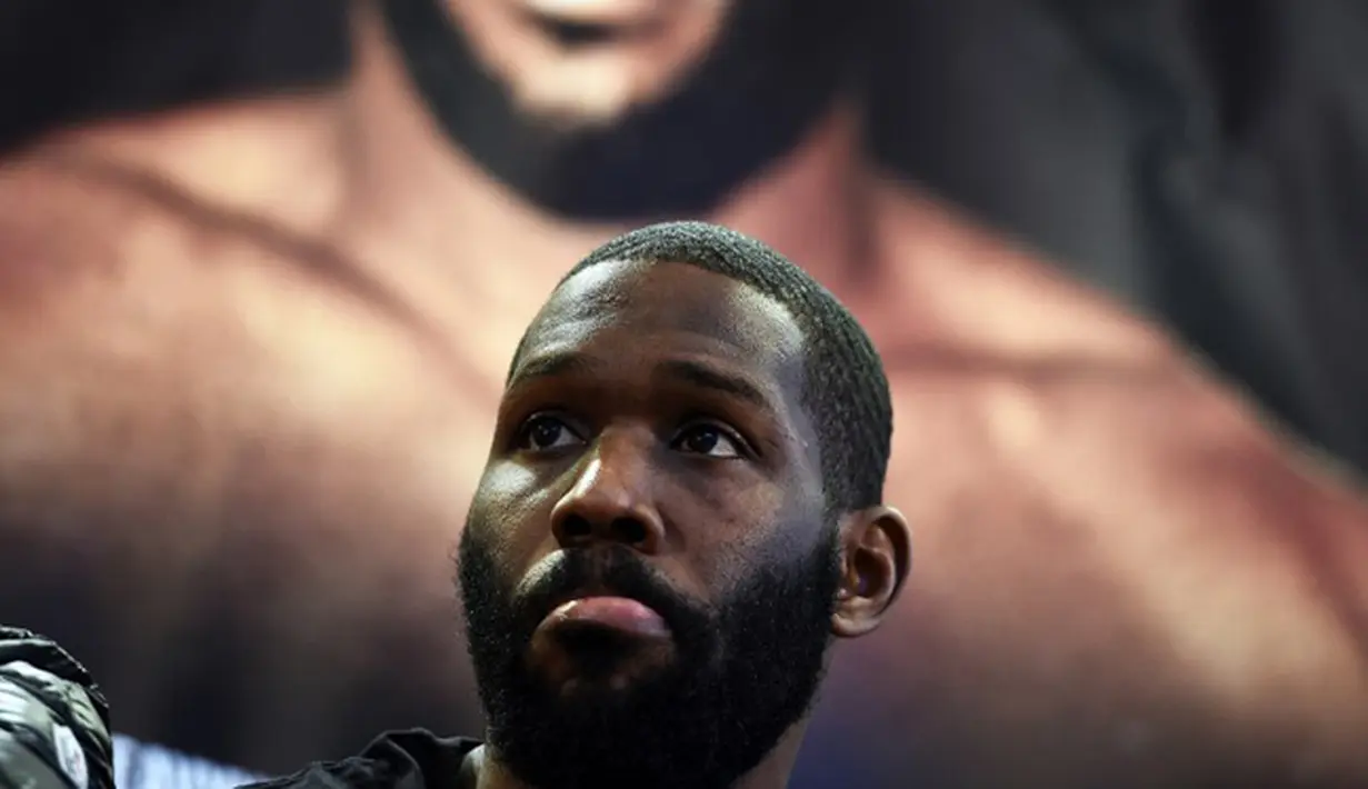 Jennings yang punya rekor pertandingan 19 kali kali main belum terkalahkan itu mengatakan siap bertarung dengan Klitschko. Foto diambil pada Rabu (4/2/2015). (AFP Photo/Jewel Samad) 