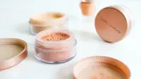 Antara Foundation dan Concealer, Mana Dulu yang Sebaiknya Diterapkan?