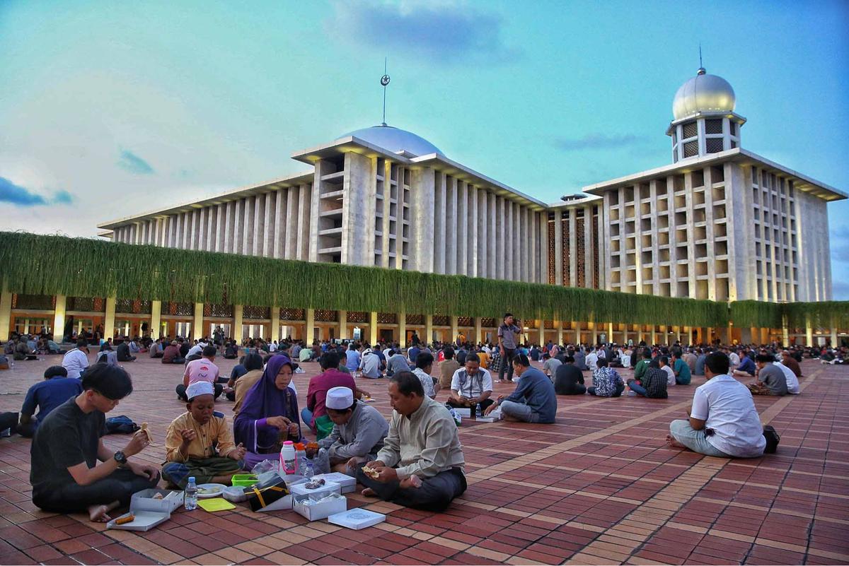 FOTO: Berbuka Puasa Bersama Di Mesijid Istiqlal