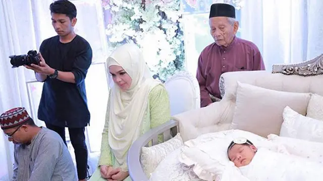 [Bintang] Siti Nurhaliza Gelar Acara Aqiqah
